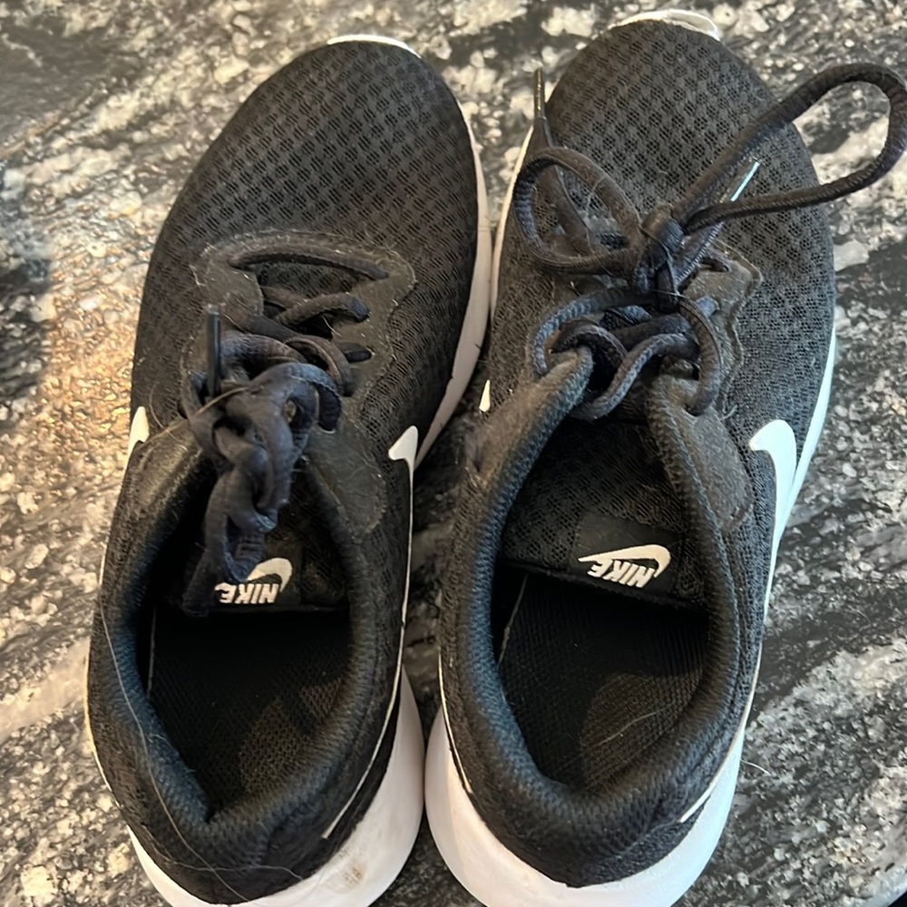 Nike shoe 4.5